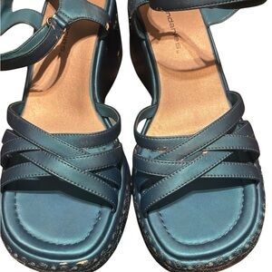 Vintage Y2K No Boundaries Turquoise Strappy Wedge Sandals 8.5